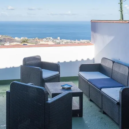 Casa de Férias Casa De Las Flores - 3br Sea & Teide Views Terrace